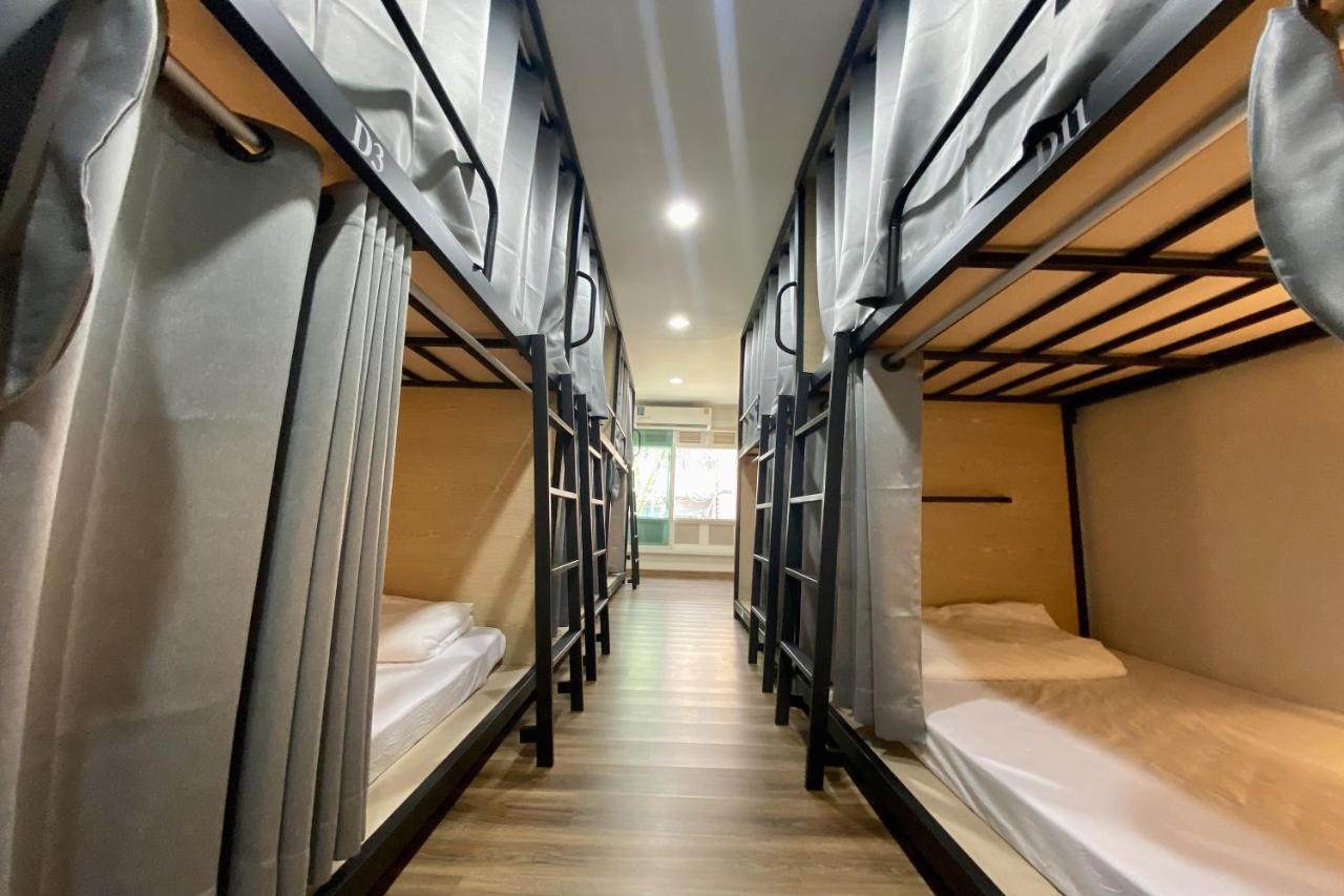 Forgotten Hostel Silom Бангкок Экстерьер фото